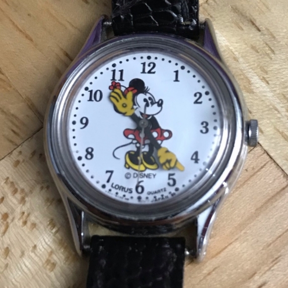 Watch ⌚ - Picture 3 of 3